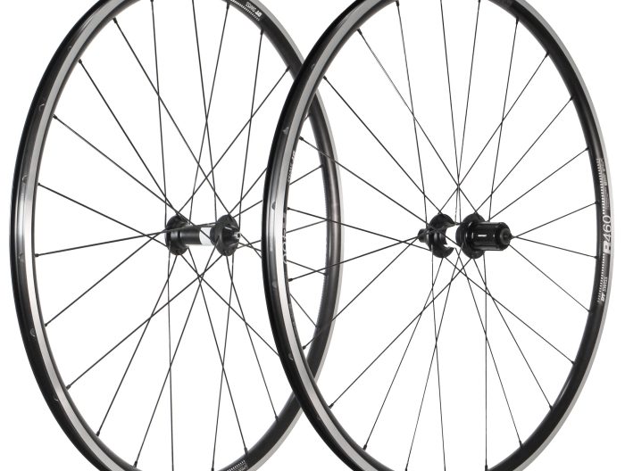 Wheel Factory DT R460 700c DT 350 Wheelset, QRx100/130, HG-rd, Rim